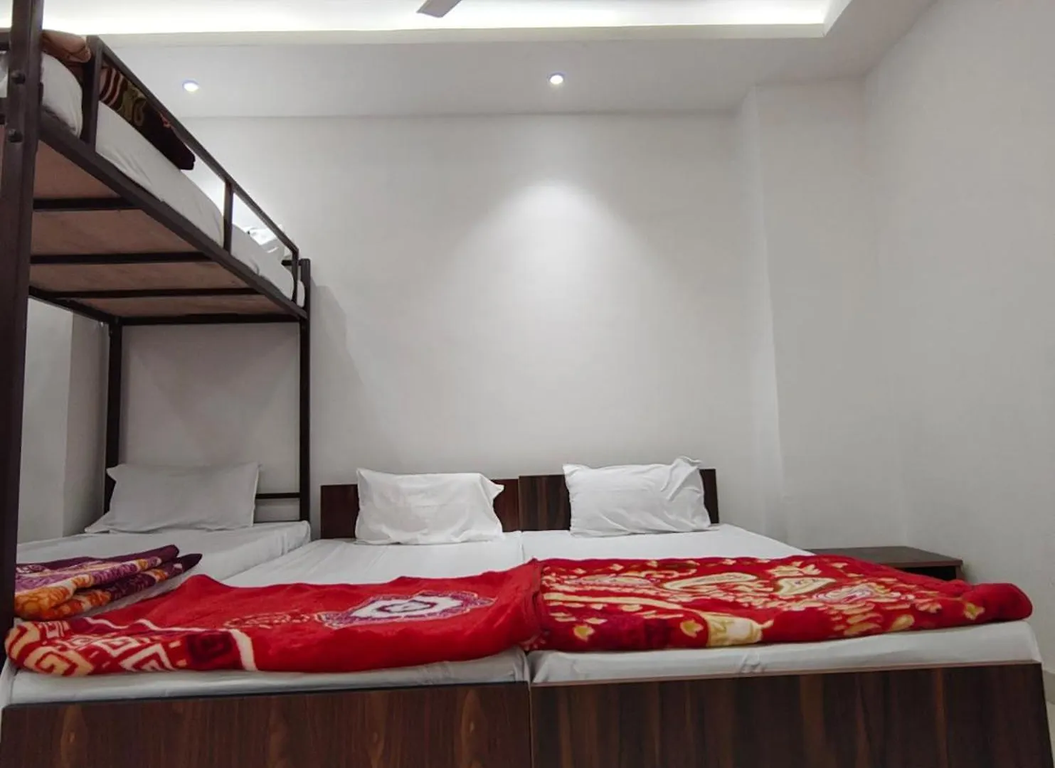 Om Villa Pg Hostel Varanasi