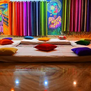Hostel Gypsy Diaries, Varanasi