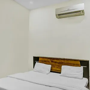 Hotel Capital O 85365 Tejas Inn, Varanasi